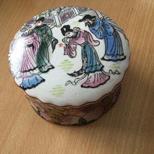 Chinese ceramic jar container with lid hand painted decorative et box32